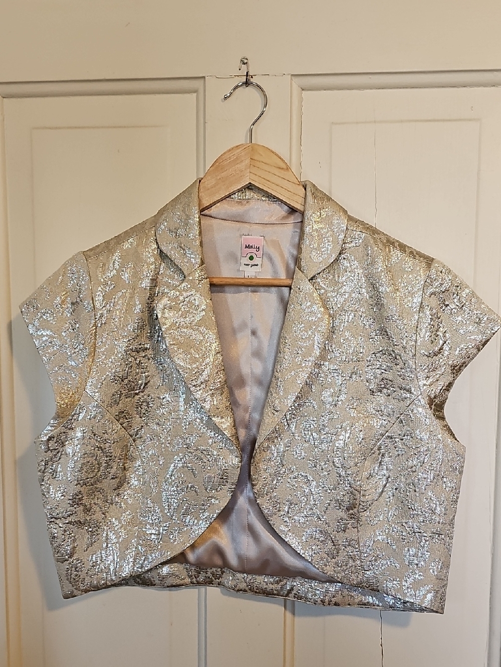 Molly New York Silver Metallic Cropped Brocade Jacket Vest